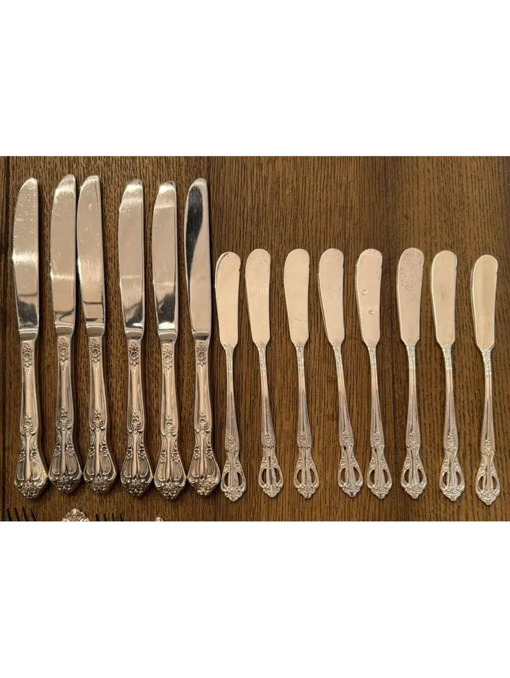 Ornate Scroll Stainless Flatware Set 42 Piece Set with Serving Pieces